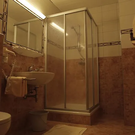 Apart Alpenschlossl Szálloda 2*