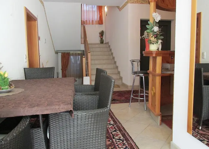 Apart Alpenschlossl Hotel 2*