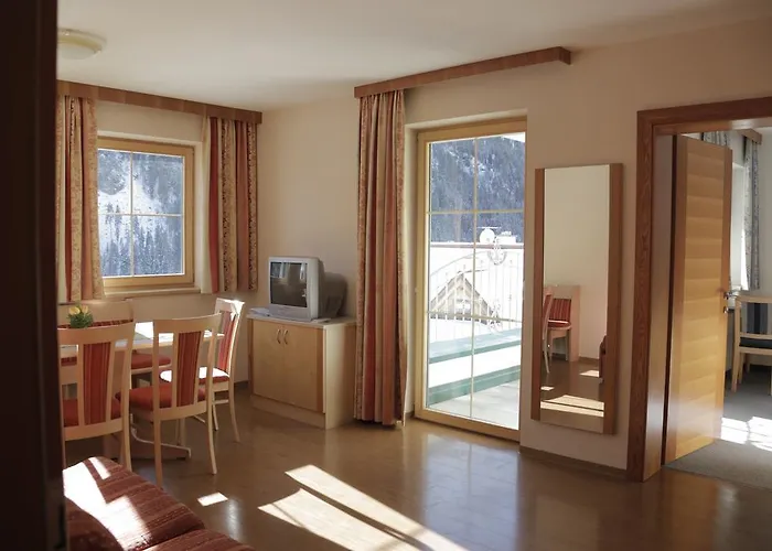 Hotel Apart Alpenschlossl 2*