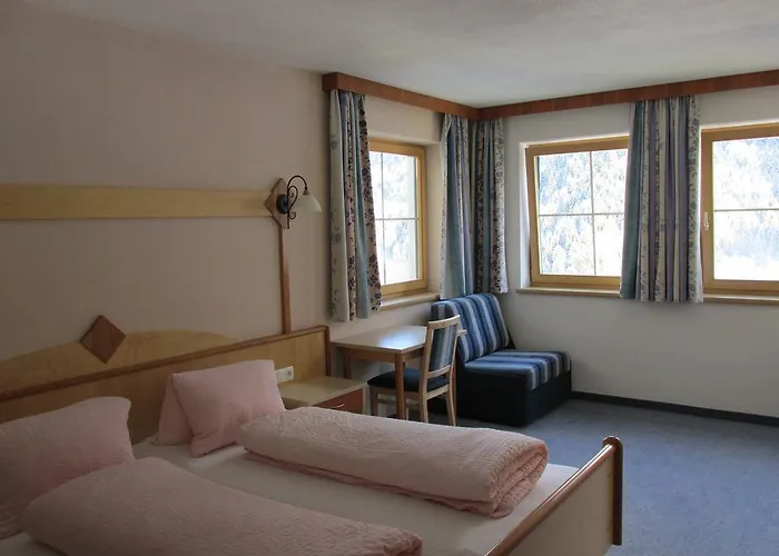 Hotel Apart Alpenschlossl 2*